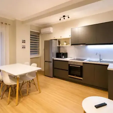 Enki Center Appartement *